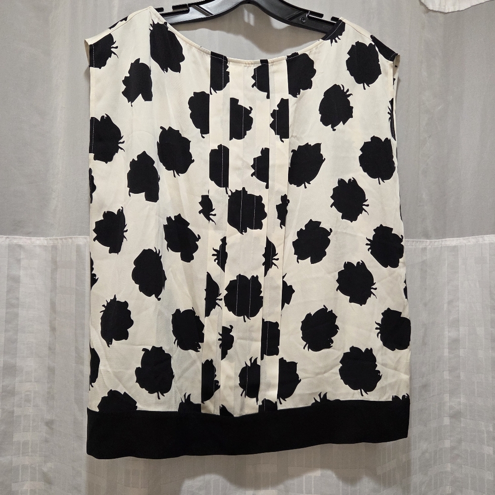 Diane von Furstenberg Sleeveless Open-Back Top, Black/Ivory, 8, NWOT